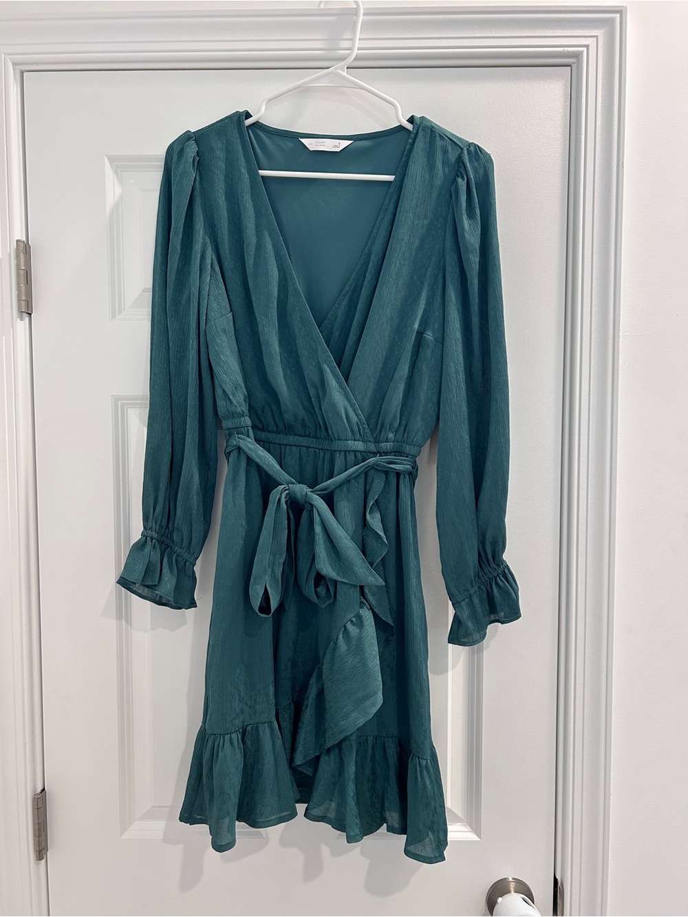 LC Lauren Conrad Ruffle Dress - Size S - never worn